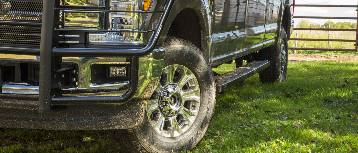 Grip Step™ running boards on Ford F350 Super Duty