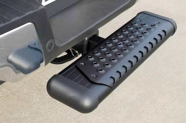 LUVERNE O-Mega II™ receiver hitch step