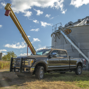 2017 Ford F350 farm truck with LUVERNE Prowler Max™ grille guard