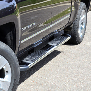 LUVERNE Regal 7™ truck side steps on blue Chevrolet Silverado 1500