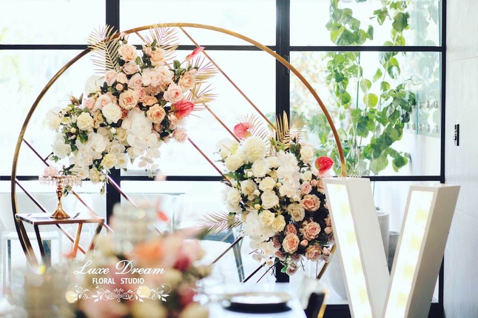 Octavia Geometric Round Wall and Flowers by Luxe Dream Event Hire & Floral Studio. Thank you Gerome.