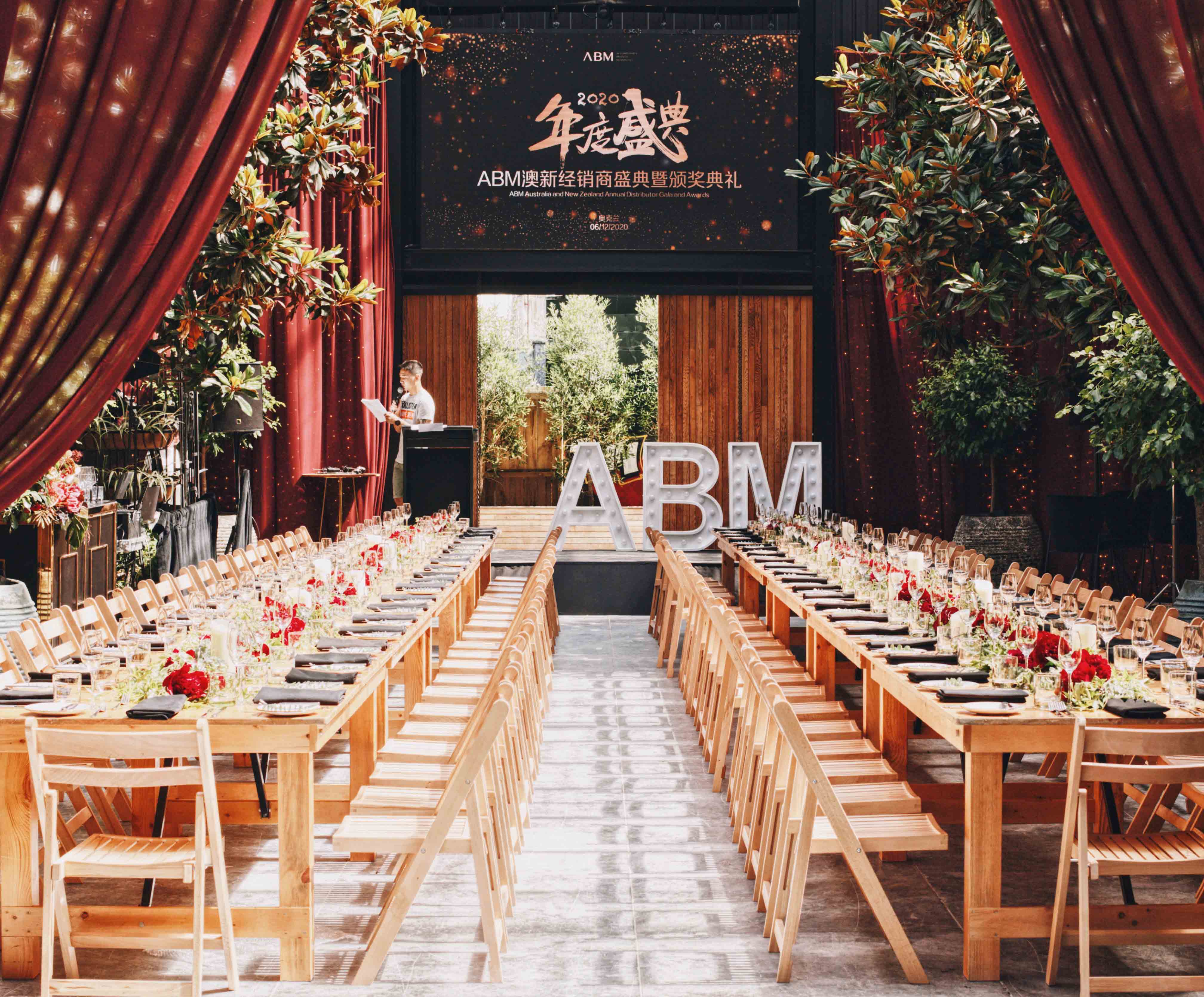 LED Letter Lights by Luxe Dream Event Hire / Table Runner Florals by Luxe Dream Floral Studio 