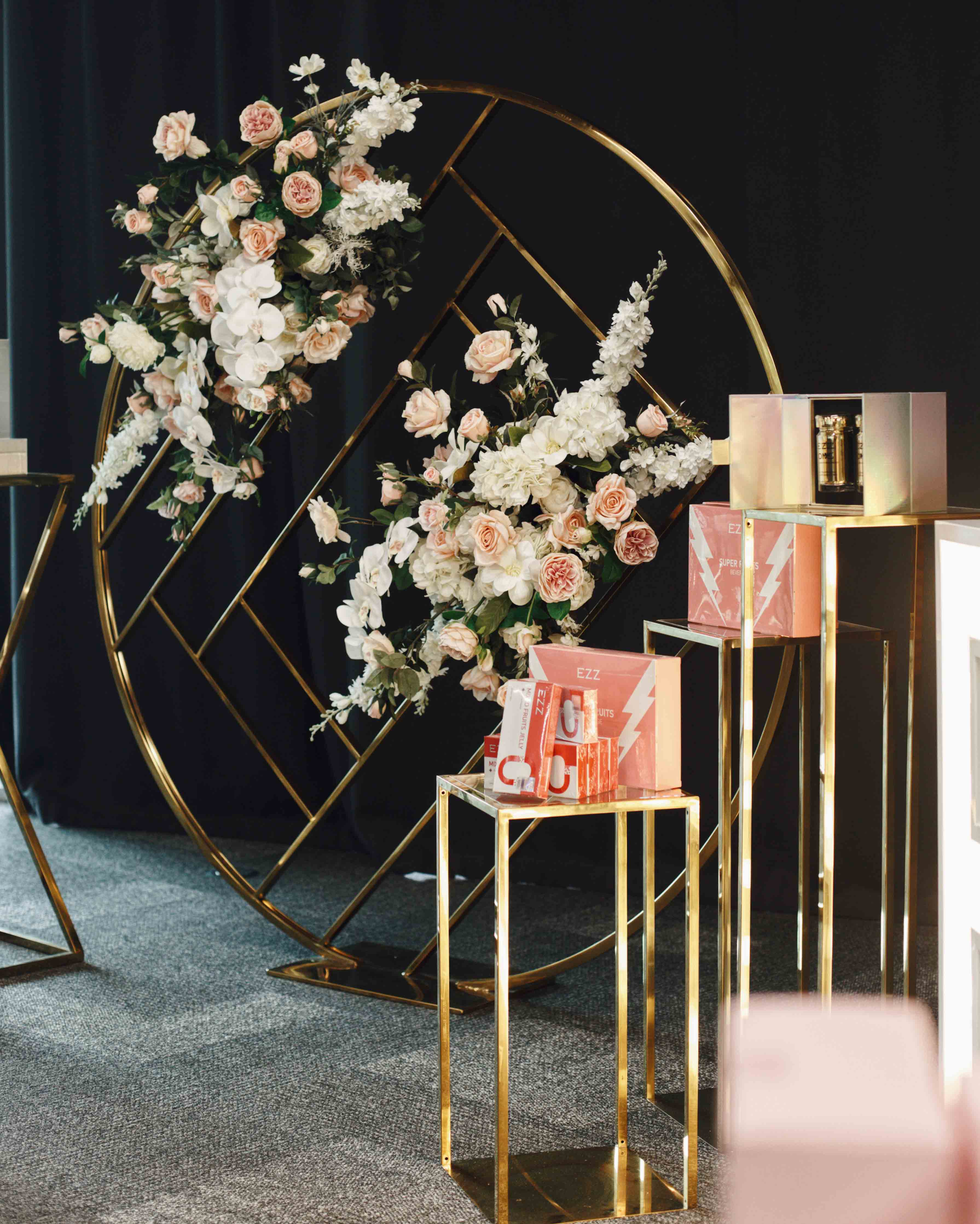 Geometric Wall and Hollow Gold Plinths by Luxe Dream Event Hire / Flowers by Luxe Dream Floral Studio 