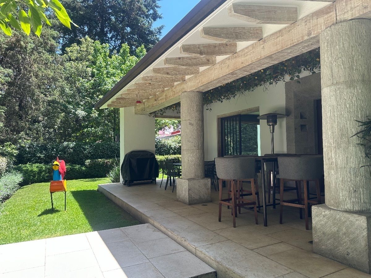 Mansión de Diego, Rancho San Francisco, San Bartolo Ameyalco, 01800 con 4 Recámaras, 4 Baños, 1100 Metros Cuadrados y 6 Puestos de Estacionamiento Mansión de Diego, Rancho San Francisco, San Bartolo Ameyalco, 01800 con 4 Recámaras, 4 Baños, 1100 Metros Cuadrados y 6 Puestos de Estacionamiento
