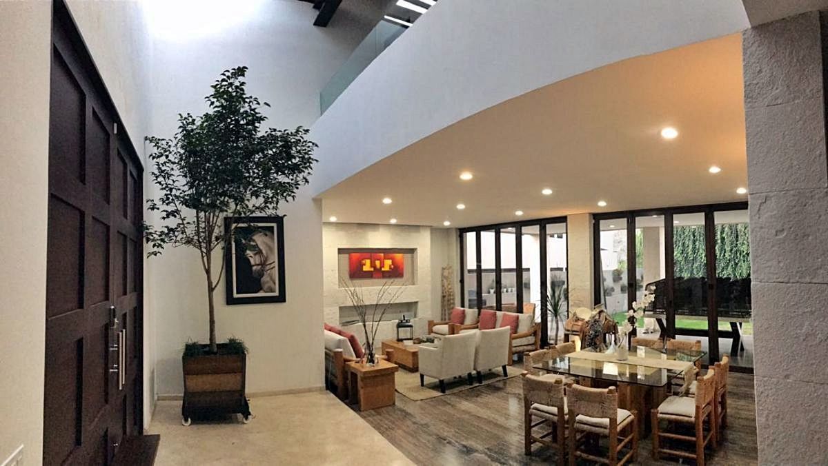 20, Avenida del Silencio, Bosque Real, 52774 con 4 Recámaras, 5 Puestos de Estacionamiento, 3 Baños y 560 Metros Cuadrados 20, Avenida del Silencio, Bosque Real, 52774 con 4 Recámaras, 5 Puestos de Estacionamiento, 3 Baños y 560 Metros Cuadrados