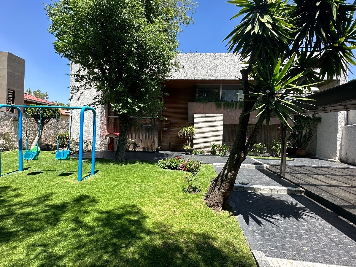 n186, Bosque de los Ciruelos, Bosque de las Lomas, 11700 con 4 Recámaras, 3 Baños, 640 Metros Cuadrados y 6 Puestos de Estacionamiento n186, Bosque de los Ciruelos, Bosque de las Lomas, 11700 con 4 Recámaras, 3 Baños, 640 Metros Cuadrados y 6 Puestos de Estacionamiento