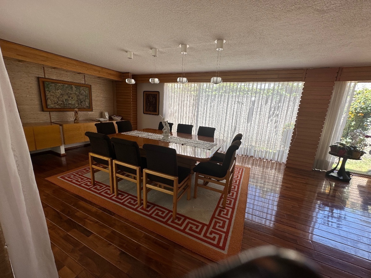 n186, Bosque de los Ciruelos, Bosque de las Lomas, 11700 con 4 Recámaras, 3 Baños, 640 Metros Cuadrados y 6 Puestos de Estacionamiento n186, Bosque de los Ciruelos, Bosque de las Lomas, 11700 con 4 Recámaras, 3 Baños, 640 Metros Cuadrados y 6 Puestos de Estacionamiento
