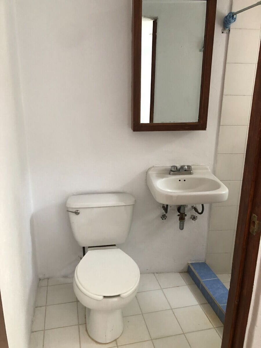 188, Loma Chica, Lomas de Vista Hermosa, 05100 con 3 Recámaras, 3 Baños, 298 Metros Cuadrados y 3 Puestos de Estacionamiento 188, Loma Chica, Lomas de Vista Hermosa, 05100 con 3 Recámaras, 3 Baños, 298 Metros Cuadrados y 3 Puestos de Estacionamiento