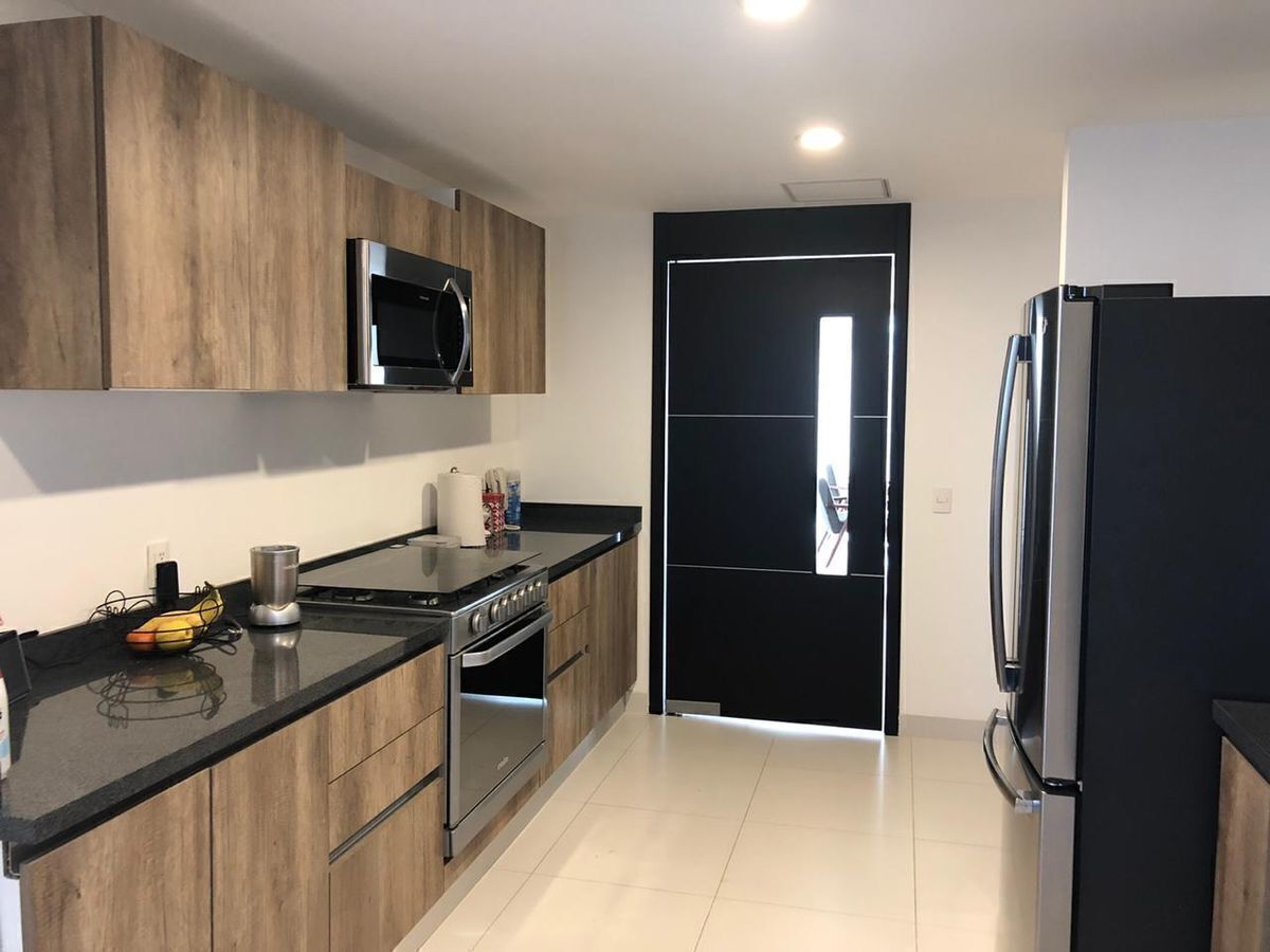 52774, Boulevard Bosque Real, Bosque Real, 52770 con 3 Recámaras, 2 Puestos de Estacionamiento, 4 Baños y 210 Metros Cuadrados 52774, Boulevard Bosque Real, Bosque Real, 52770 con 3 Recámaras, 2 Puestos de Estacionamiento, 4 Baños y 210 Metros Cuadrados