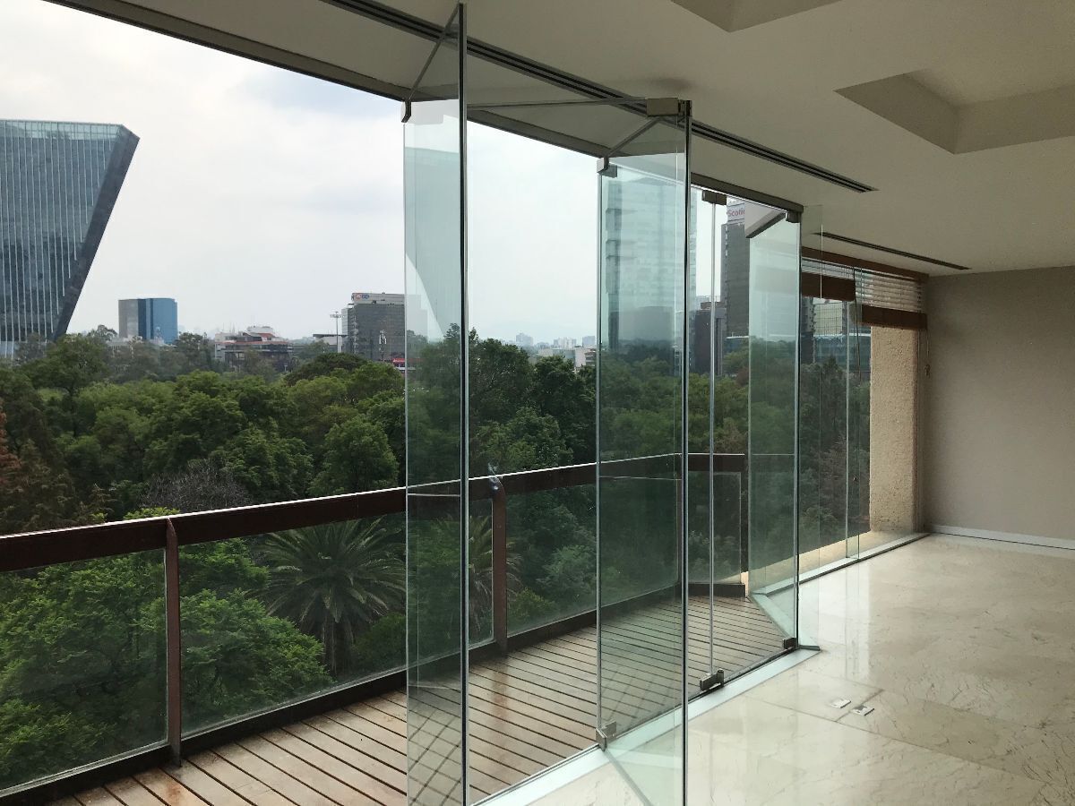 Departamento en Renta en Campos Elíseos con 3 Recámaras, 5 Baños y 505 Metros Cuadrados | luxxu Departamento en Renta en Campos Elíseos con 3 Recámaras, 5 Baños y 505 Metros Cuadrados | luxxu
