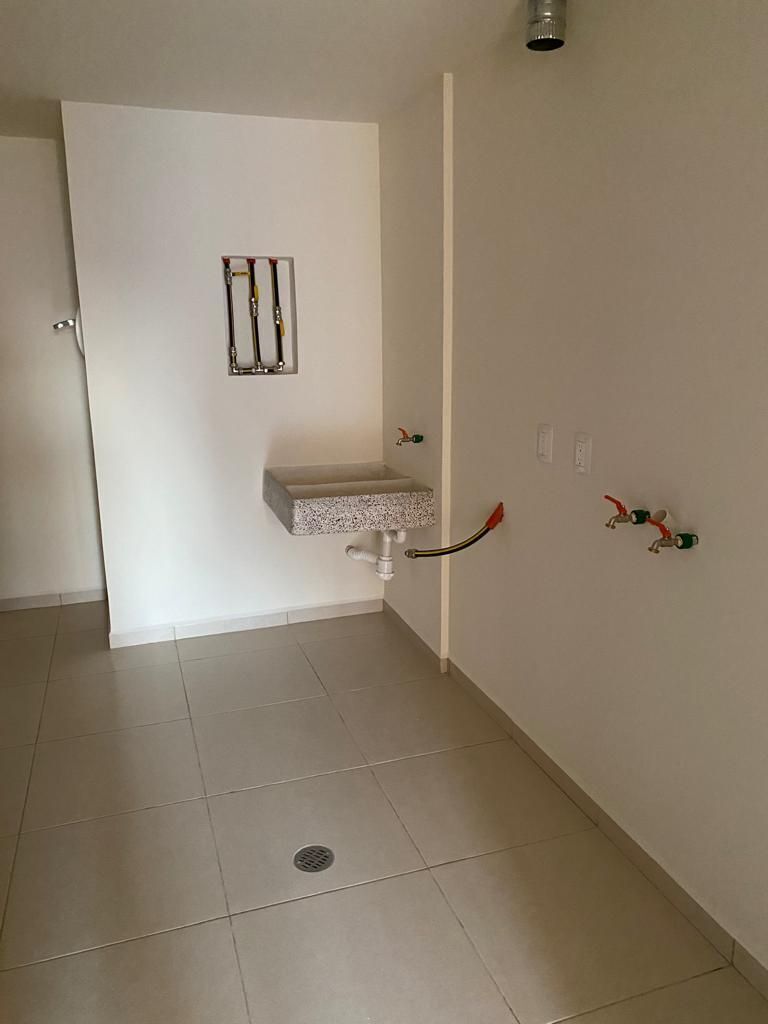 300, Avenida Jesús del Monte, 002, Villa Florence, 52763 con 3 Recámaras, 3 Baños, 225 Metros Cuadrados y 3 Puestos de Estacionamiento 300, Avenida Jesús del Monte, 002, Villa Florence, 52763 con 3 Recámaras, 3 Baños, 225 Metros Cuadrados y 3 Puestos de Estacionamiento