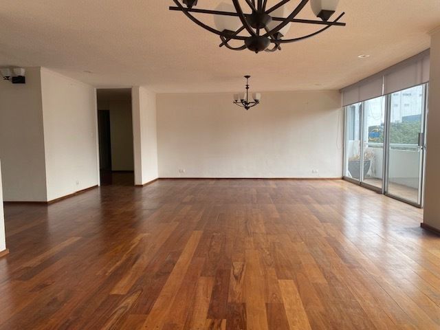 338, Avenida Homero, Polanco, Miguel Hidalgo, 11560 con 3 Recámaras, 2 Baños, 240 Metros Cuadrados y 2 Puestos de Estacionamiento 338, Avenida Homero, Polanco, Miguel Hidalgo, 11560 con 3 Recámaras, 2 Baños, 240 Metros Cuadrados y 2 Puestos de Estacionamiento