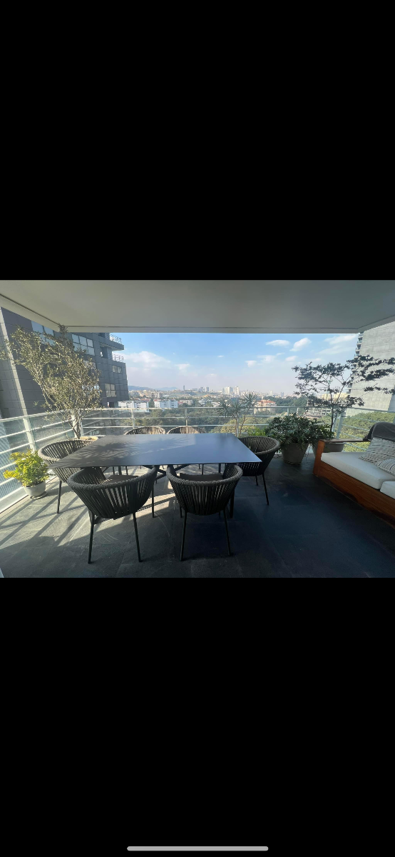 12, Avenida Vista Real, 001, Lomas Country Club, 52779 con 2 Recámaras, 2 Baños, 210 Metros Cuadrados y 2 Puestos de Estacionamiento 12, Avenida Vista Real, 001, Lomas Country Club, 52779 con 2 Recámaras, 2 Baños, 210 Metros Cuadrados y 2 Puestos de Estacionamiento