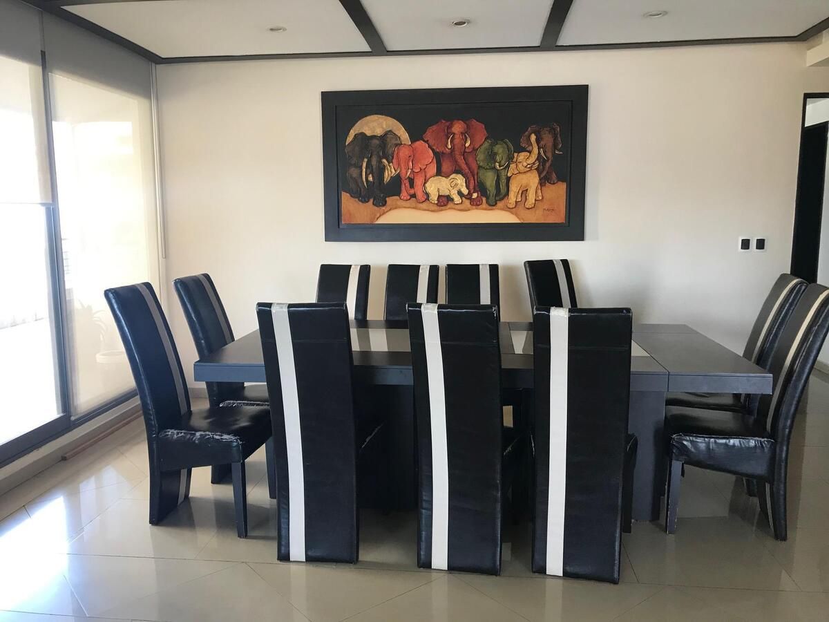 Frondoso, Lomas Country Club, 52779 con 3 Recámaras, 3 Baños, 360 Metros Cuadrados y 4 Puestos de Estacionamiento Frondoso, Lomas Country Club, 52779 con 3 Recámaras, 3 Baños, 360 Metros Cuadrados y 4 Puestos de Estacionamiento