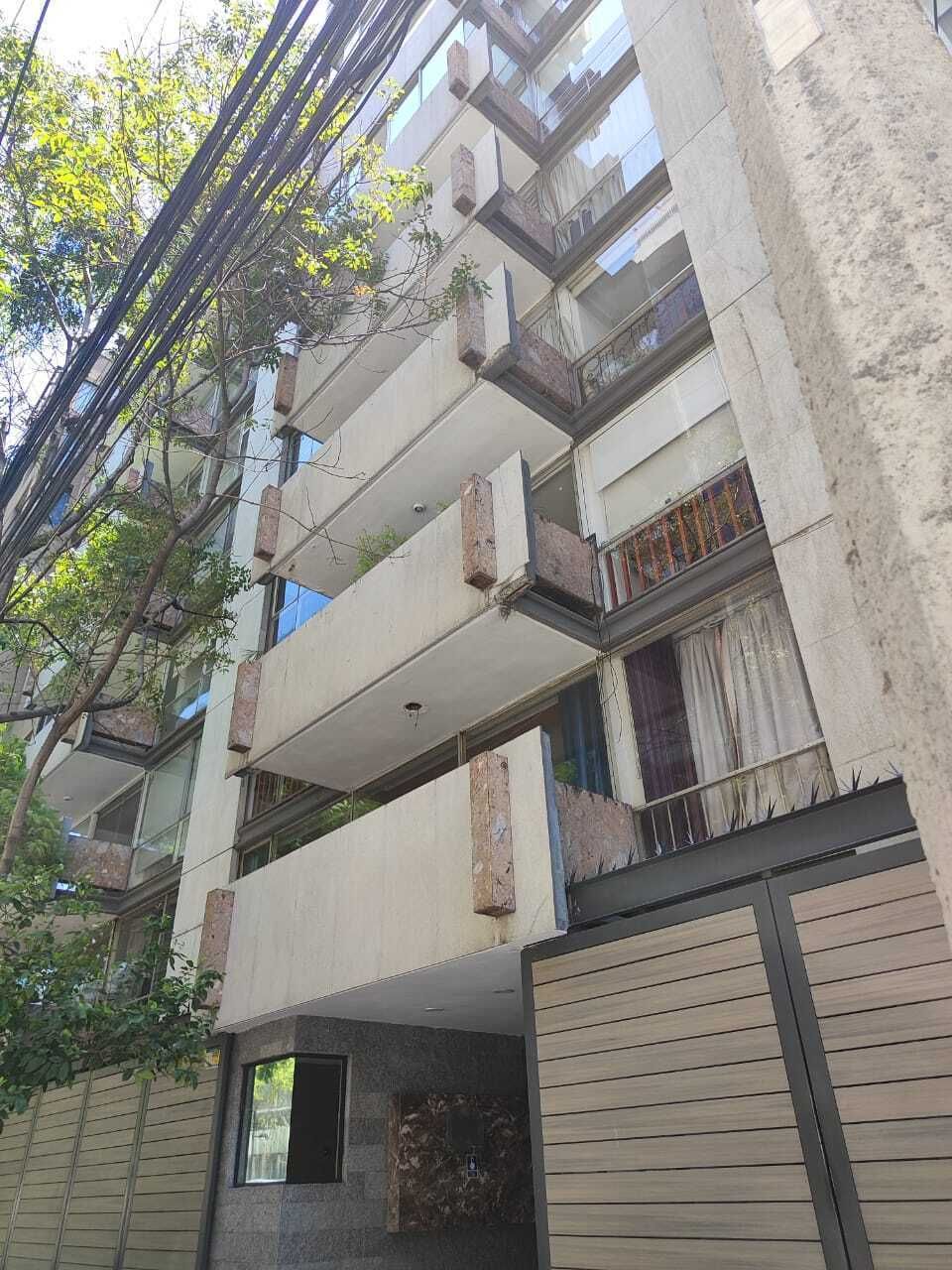 2066, José Luis Lagrange, Polanco, Polanco I Sección, 11510 con 4 Recámaras, 3 Baños, 300 Metros Cuadrados y 2 Puestos de Estacionamiento 2066, José Luis Lagrange, Polanco, Polanco I Sección, 11510 con 4 Recámaras, 3 Baños, 300 Metros Cuadrados y 2 Puestos de Estacionamiento