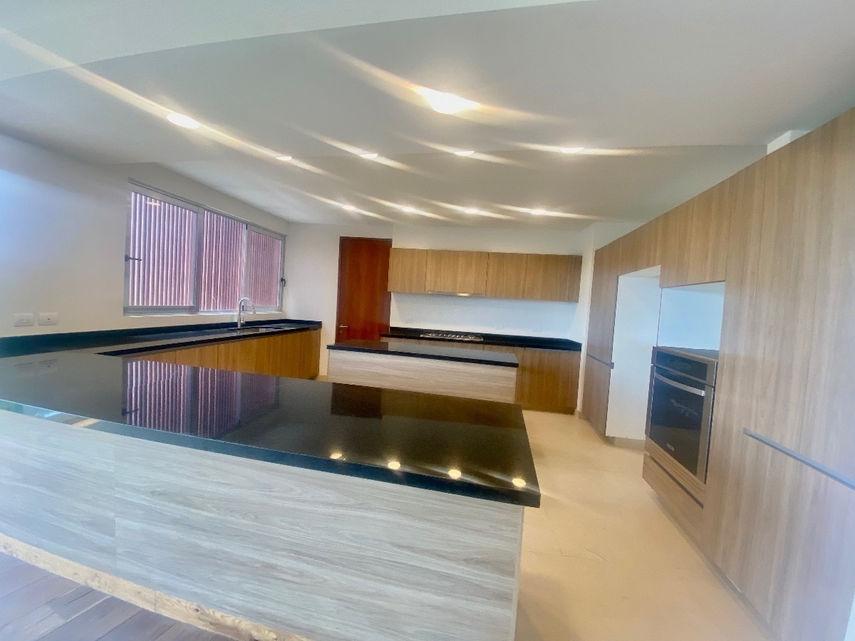 80, Avenida Bernardo Quintana, Santa Fe, La Loma, 01376 con 3 Recámaras, 3 Baños, 650 Metros Cuadrados y 4 Puestos de Estacionamiento 80, Avenida Bernardo Quintana, Santa Fe, La Loma, 01376 con 3 Recámaras, 3 Baños, 650 Metros Cuadrados y 4 Puestos de Estacionamiento