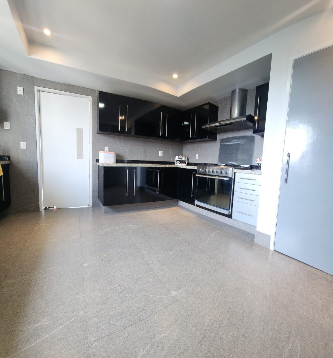 6, Vialidad de la Barranca, Colonia Ex Hacienda Jesús del Monte, 003, Bosque de las Palmas, 52779 con 2 Recámaras, 2 Baños, 270 Metros Cuadrados y 2 Puestos de Estacionamiento 6, Vialidad de la Barranca, Colonia Ex Hacienda Jesús del Monte, 003, Bosque de las Palmas, 52779 con 2 Recámaras, 2 Baños, 270 Metros Cuadrados y 2 Puestos de Estacionamiento