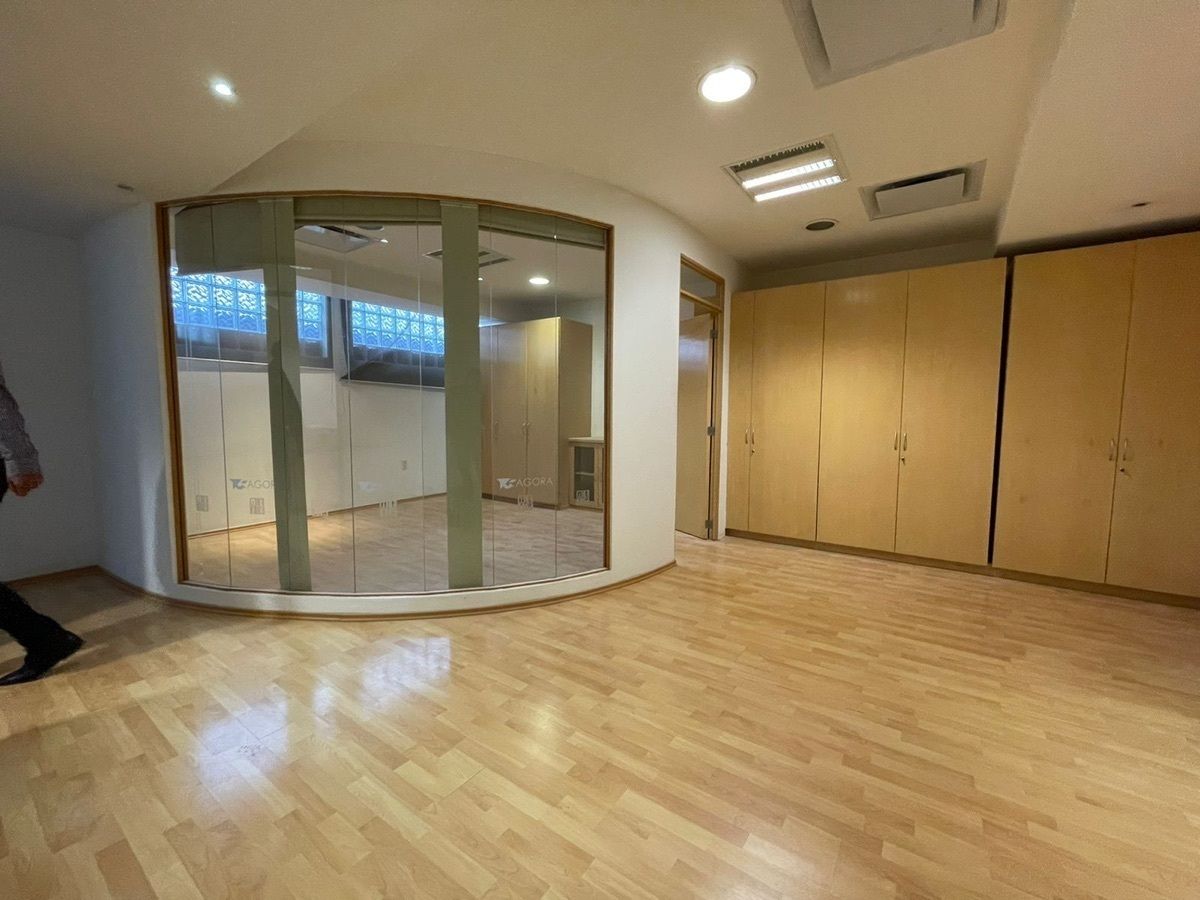 223, Campos Elíseos, Polanco, Polanco IV Sección, 11550 con 0 Recámaras, 2 Baños, 234 Metros Cuadrados y 4 Puestos de Estacionamiento 223, Campos Elíseos, Polanco, Polanco IV Sección, 11550 con 0 Recámaras, 2 Baños, 234 Metros Cuadrados y 4 Puestos de Estacionamiento