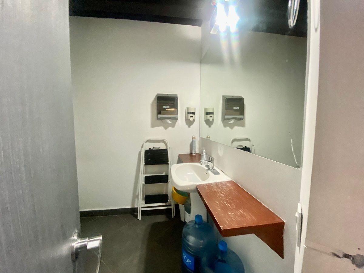 3343, Periferico Sur, San Jerónimo Lídice, San Jerónimo Aculco, 10200 con 0 Recámaras, 4 Baños, 121 Metros Cuadrados y 3 Puestos de Estacionamiento 3343, Periferico Sur, San Jerónimo Lídice, San Jerónimo Aculco, 10200 con 0 Recámaras, 4 Baños, 121 Metros Cuadrados y 3 Puestos de Estacionamiento