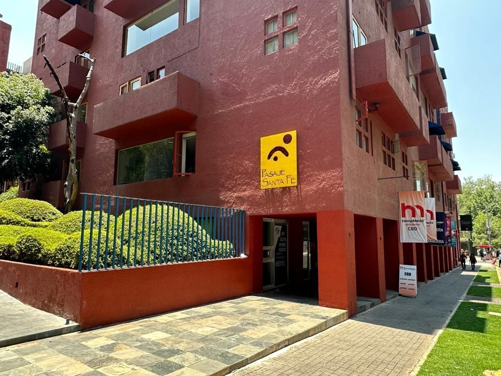 Local 1.1L, 999, Calle Guillermo Gonzalez Camarena, Santa Fe, Zedec Santa Fé, 01376 con 0 Recámaras, 1 Baños, 105 Metros Cuadrados y 10 Puestos de Estacionamiento Local 1.1L, 999, Calle Guillermo Gonzalez Camarena, Santa Fe, Zedec Santa Fé, 01376 con 0 Recámaras, 1 Baños, 105 Metros Cuadrados y 10 Puestos de Estacionamiento