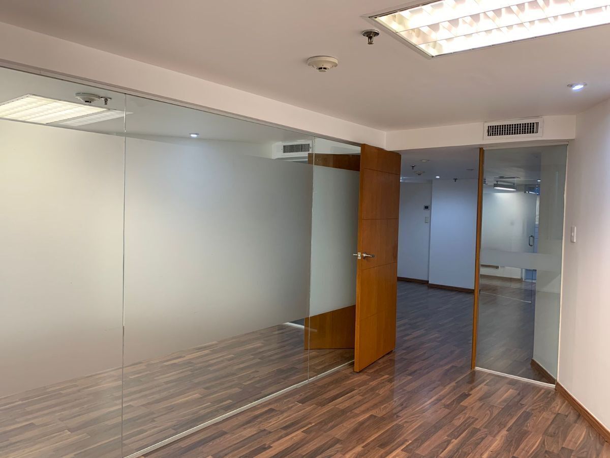 Piso 26 Oficina 10, 38, Montecito, Nápoles, 03810 Piso 26 Oficina 10, 38, Montecito, Nápoles, 03810