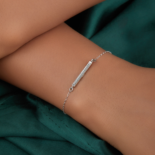 minimalistic-diamond-bracelet-925-sterling-silver-lab-grown-diamonds