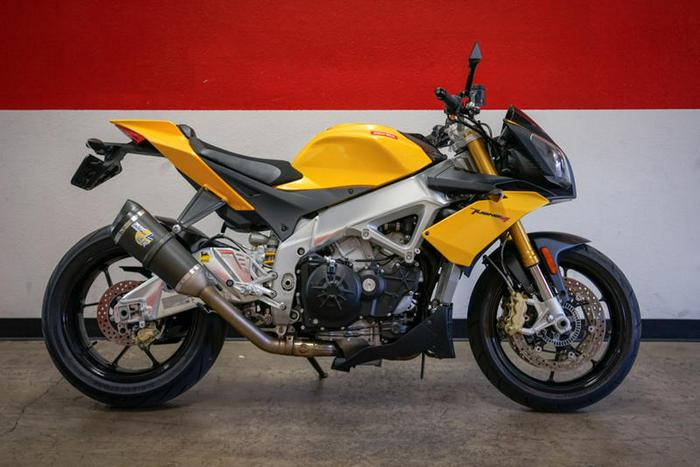 2013 Aprilia® Tuono V4 R APRC