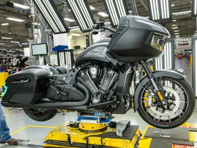 2020 Indian Motorcycle Challenger Preview Photo Gallery