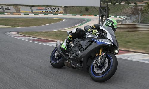 2018 Yamaha R1M: First Ride Thoughts