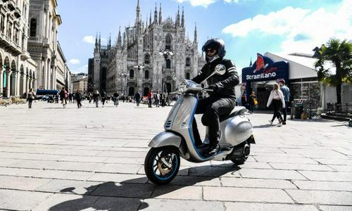 2019 Vespa Elettrica Review – First Ride