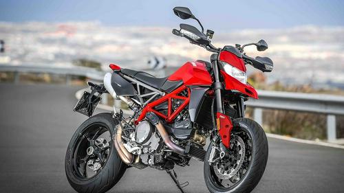 2019 Ducati Hypermotard 950 First Ride Review