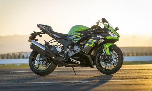 [First Ride] 2019 Kawasaki Ninja ZX-6R --> https://t.co/7QkG1KaJnG via...