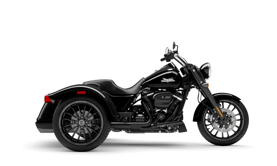 2024 Harley-Davidson Freewheeler Vivid Black FLRT