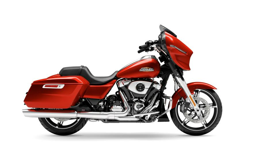 2024 Harley-Davidson Street Glide® Whiskey Fire