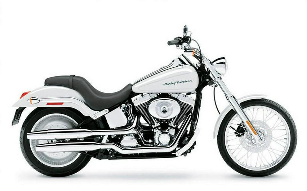 2004 Harley-Davidson Softail FXSTD - Deuce