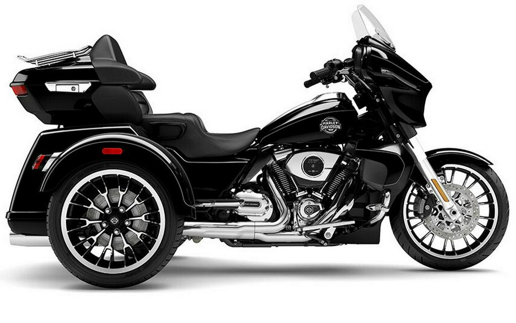 2026 Harley-Davidson® Street Glide 3 Limited Vivid Black Chrome Trim