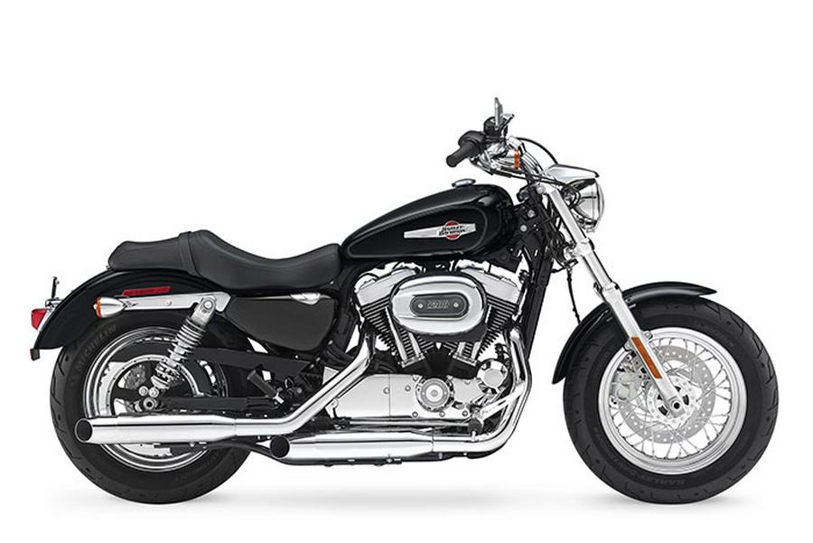 Pre-Owned 2017 Harley-Davidson 1200 Custom XL1200C