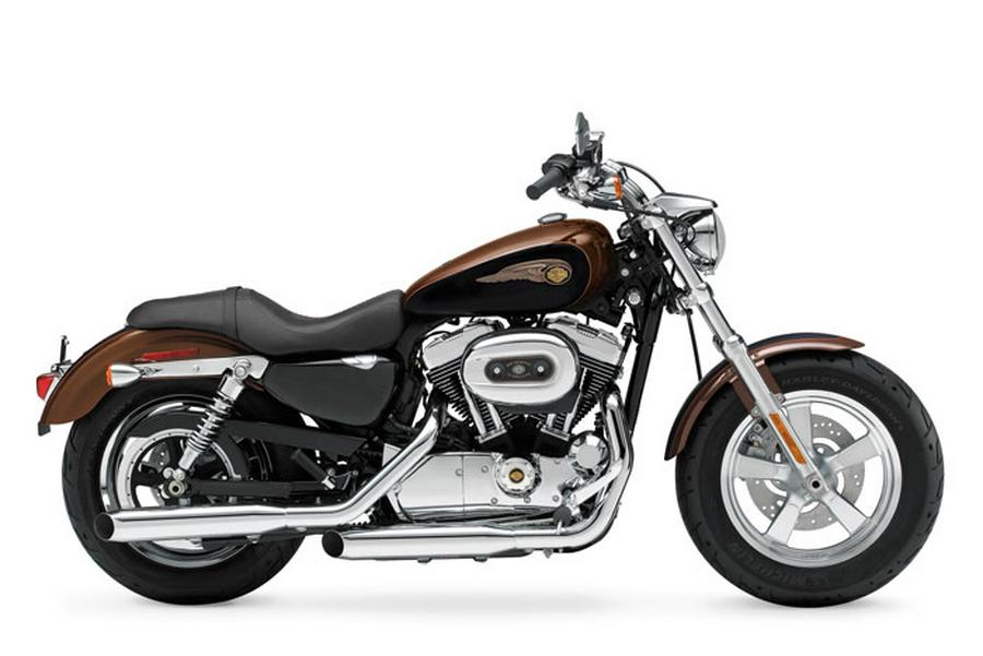 2013 Harley-Davidson® XL1200C - Sportster® 1200 Custom