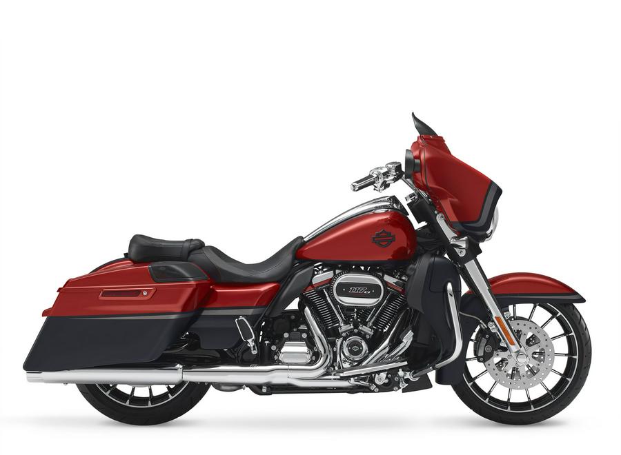 FLHXSE 2018 CVO Street Glide