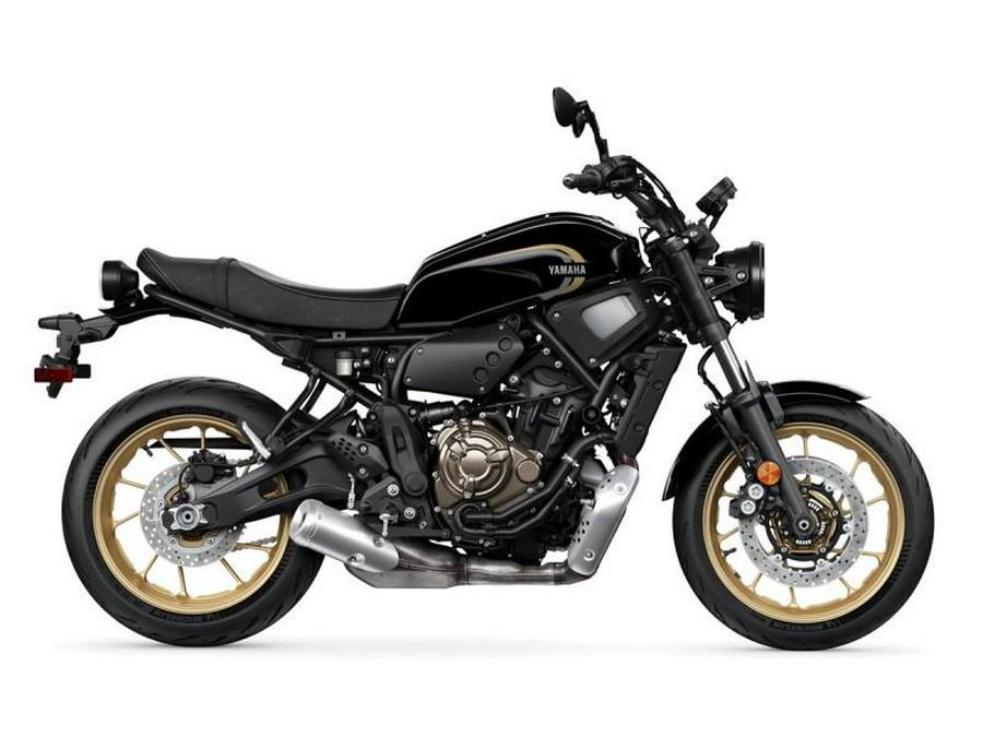 2022 Yamaha XSR700NB