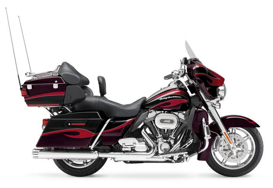 2013 Harley-Davidson® FLHTCUSE8 - CVO™ Ultra Classic® Electra Glide®