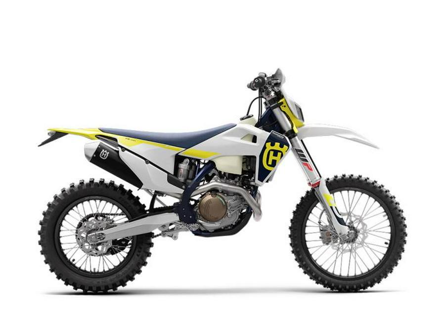 2023 Husqvarna® F2375W8