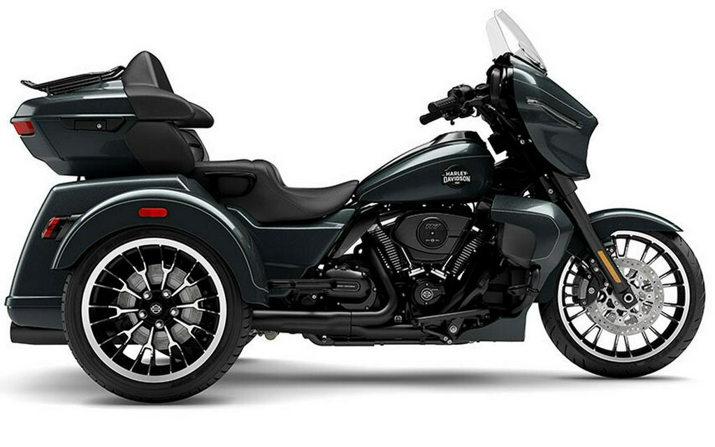 2026 Harley-Davidson® Street Glide 3 Limited Iron Horse Metallic Black Trim