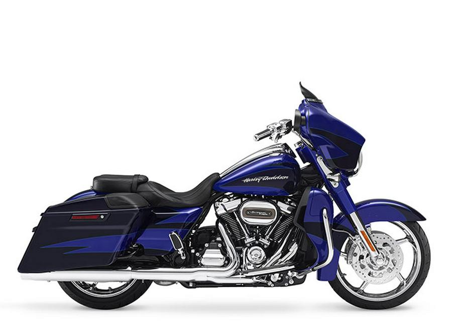 2017 Harley-Davidson CVO™ Street Glide Candy Cobalt/Indigo Ink with Mirror C