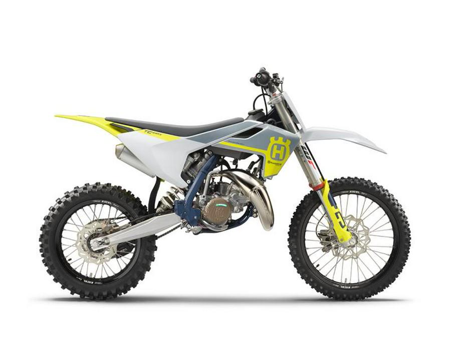 2023 Husqvarna® F2001W8