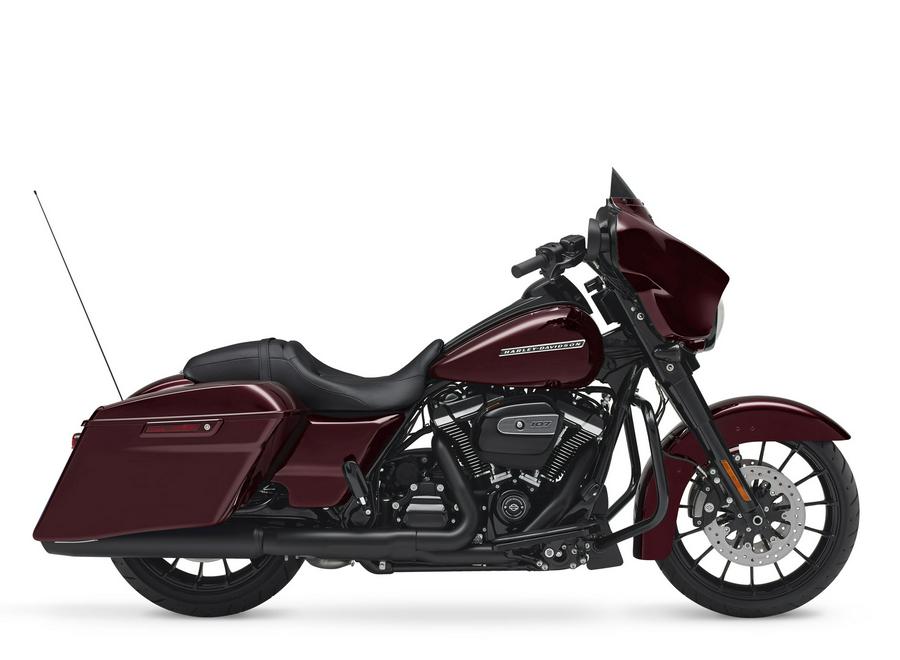 2018 FLHXS Street Glide Special