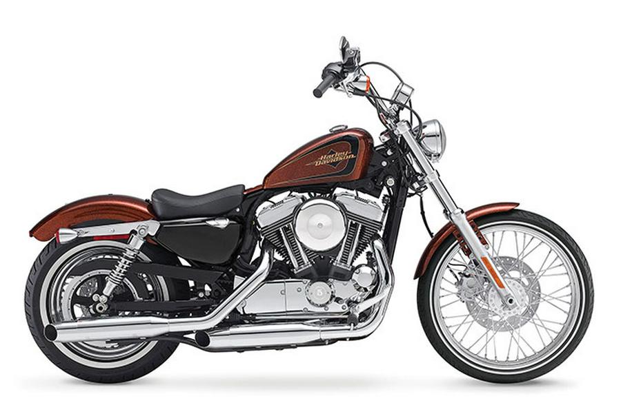 2014 Harley-Davidson® XL1200V - Sportster® Seventy-Two®