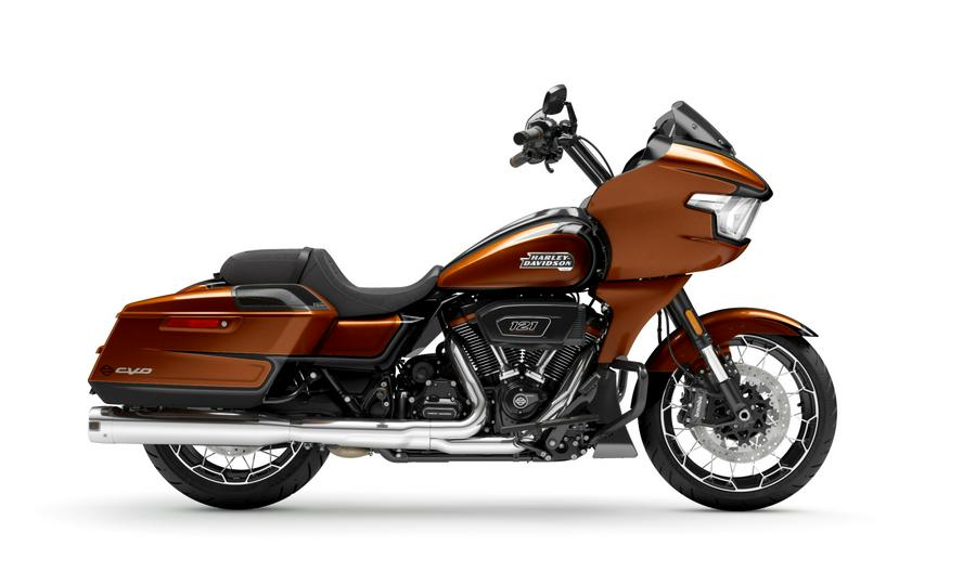 2023 Harley-Davidson CVO™ Road Glide Whiskey Neat w/Raven Metallic