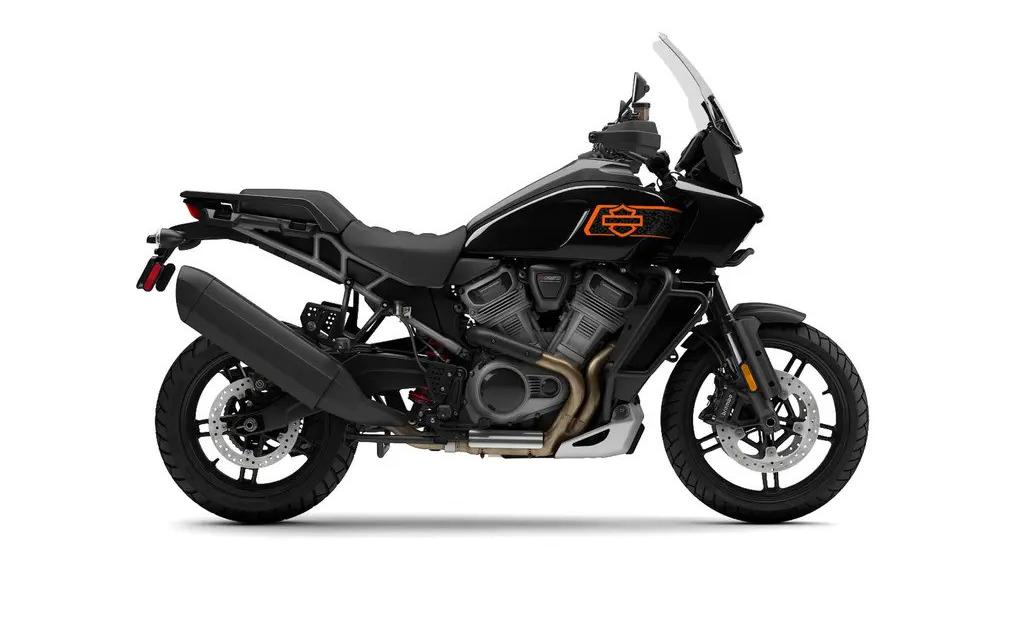 2026 Harley-Davidson® Pan America® 1250 Special Vivid Black Black Cast Wheels