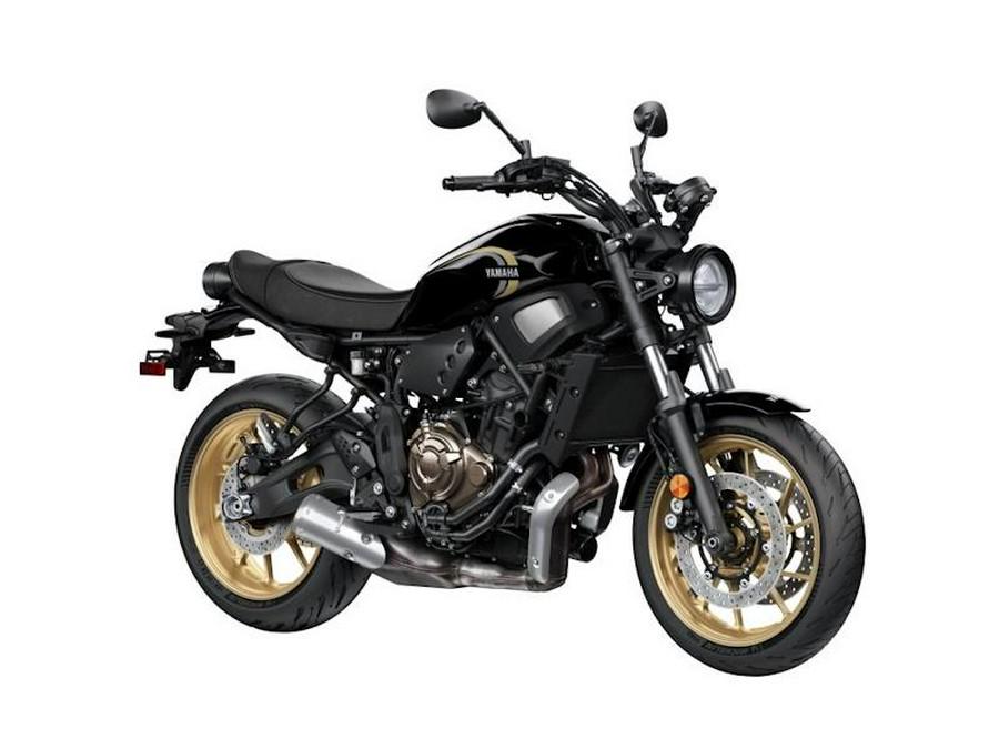 2024 Yamaha XSR700RB